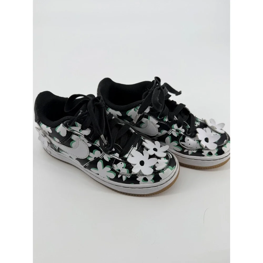 Nike Air Force‎ 1 Low Floral Daisy Black White Green Gum DZ2663-001 Kids Size 1Y